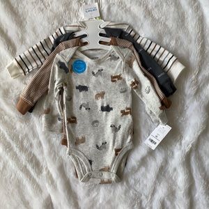 Carter’s baby long sleeve onesie